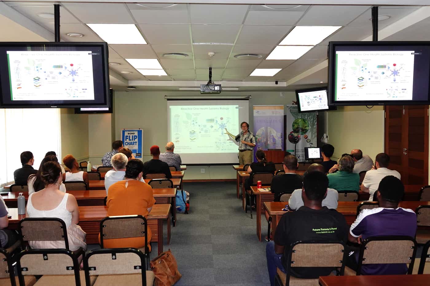 Supercomputing, AI, and large-scale systems biology discussed at the joint FABI-SASSB seminar