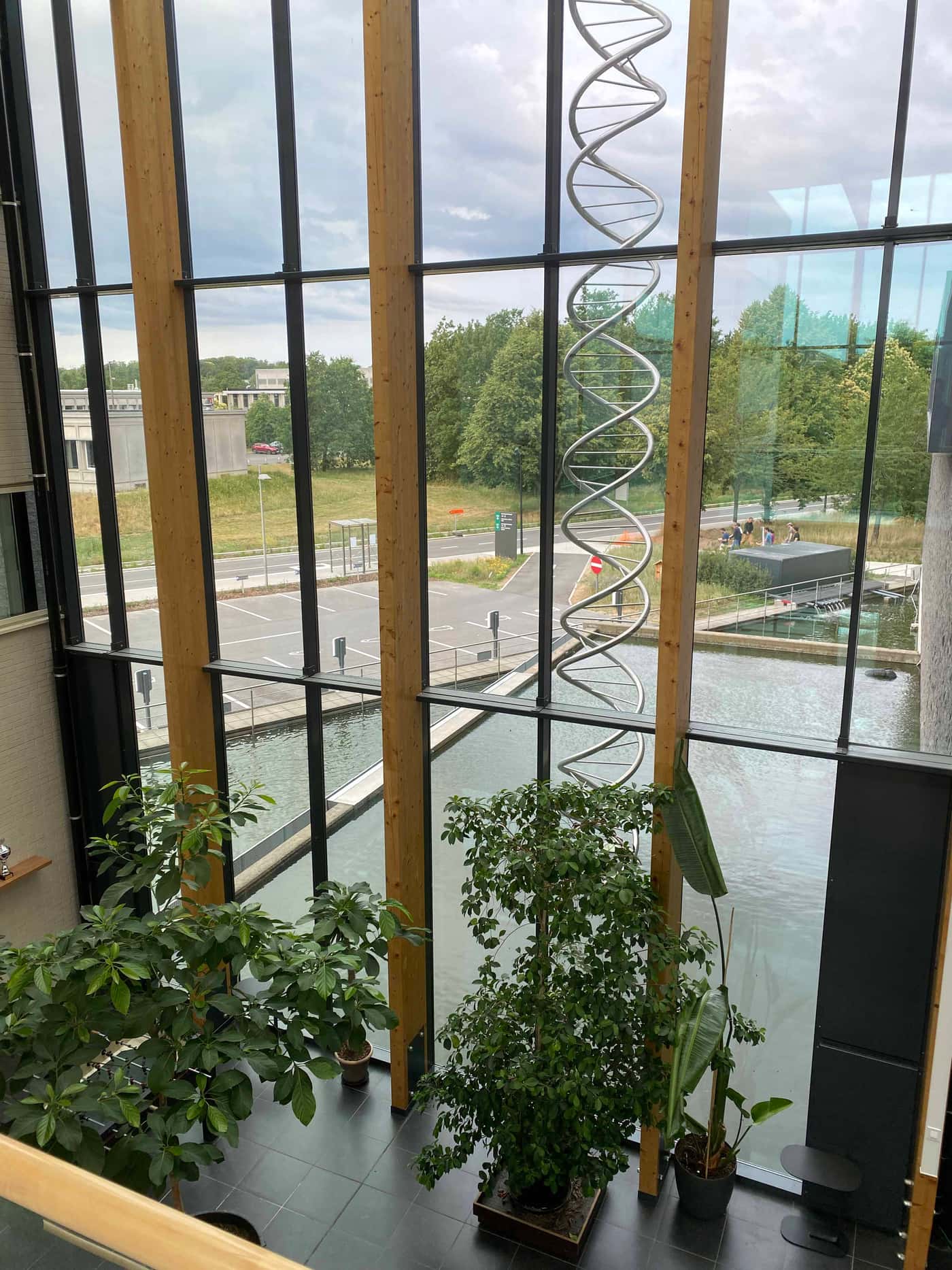 Genomics research strengthened by visit to VIB-UGhent, Belgium