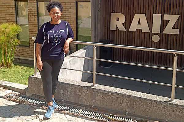 Amy returns from RAIZ