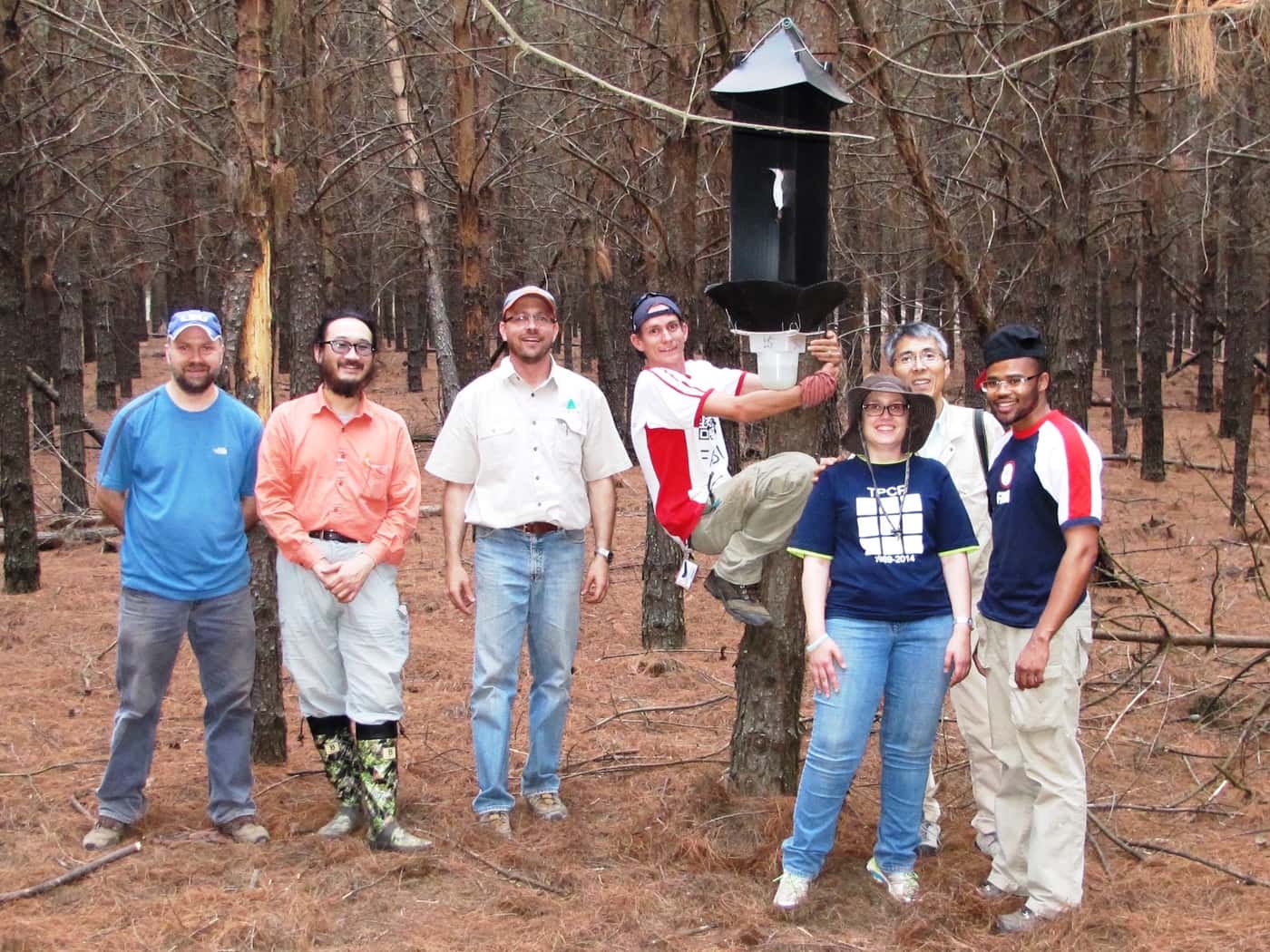 Canadian Forest Service scientists helps grow capacity in chemical ecology at FABI