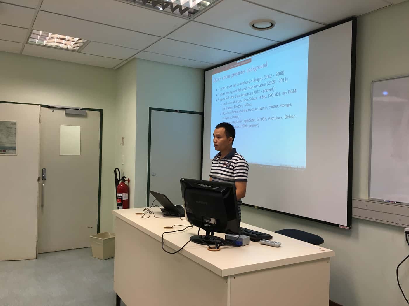 Bioinformatician from Denmark presents a three-day comparative genomics workshop at FABI