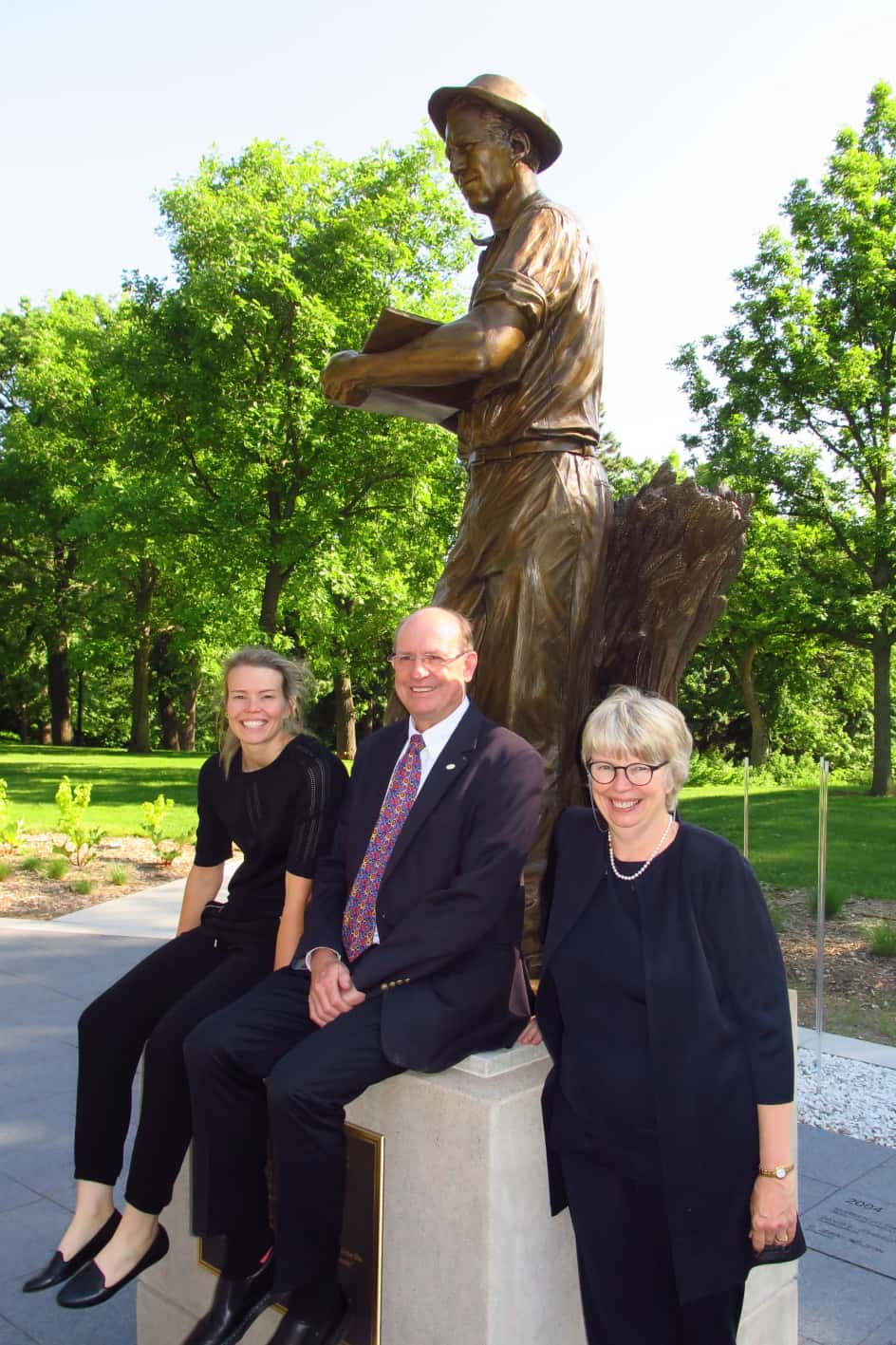 FABI Director receives Leadership Award