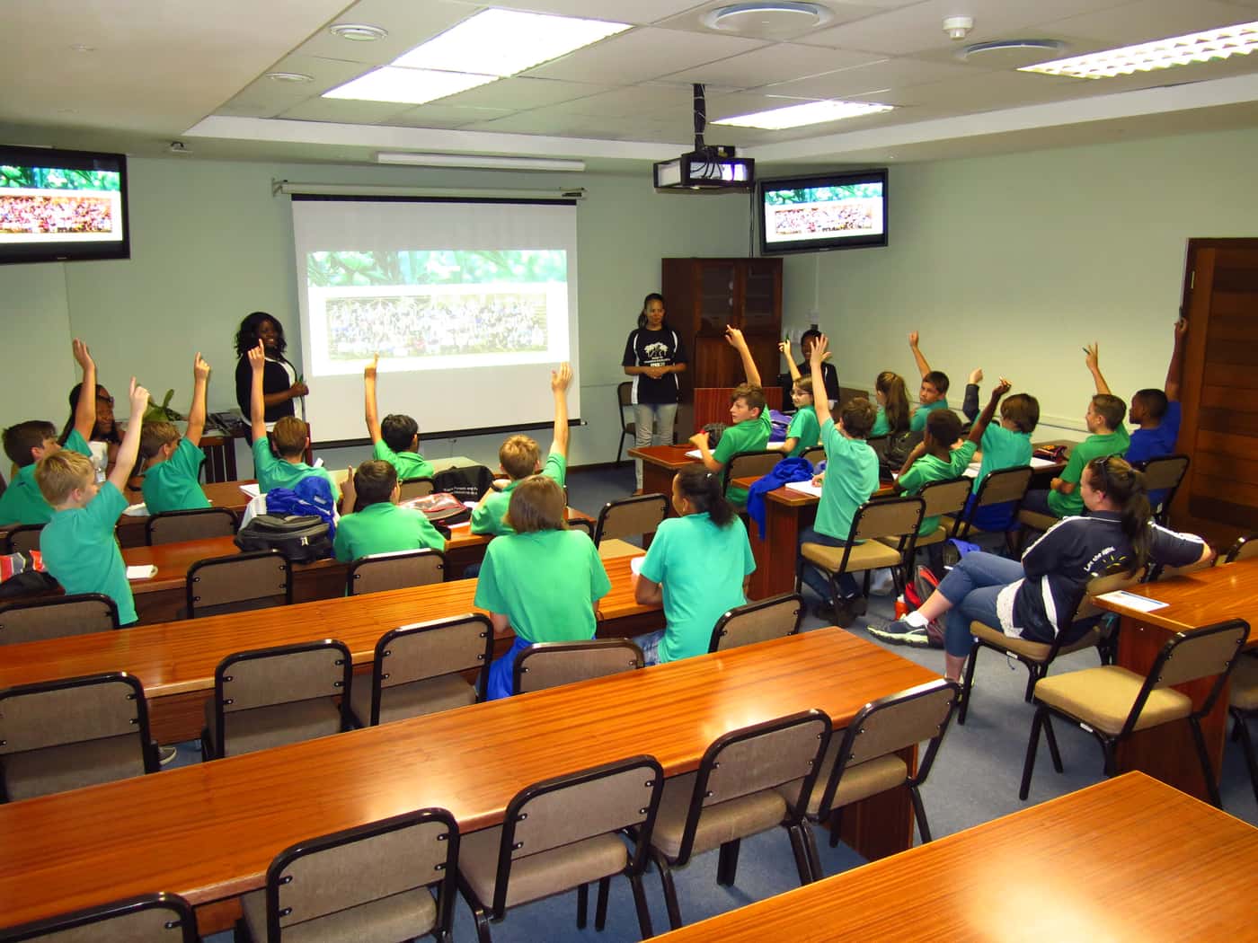 The Science Superheroes from Radford House Primary visit FABI