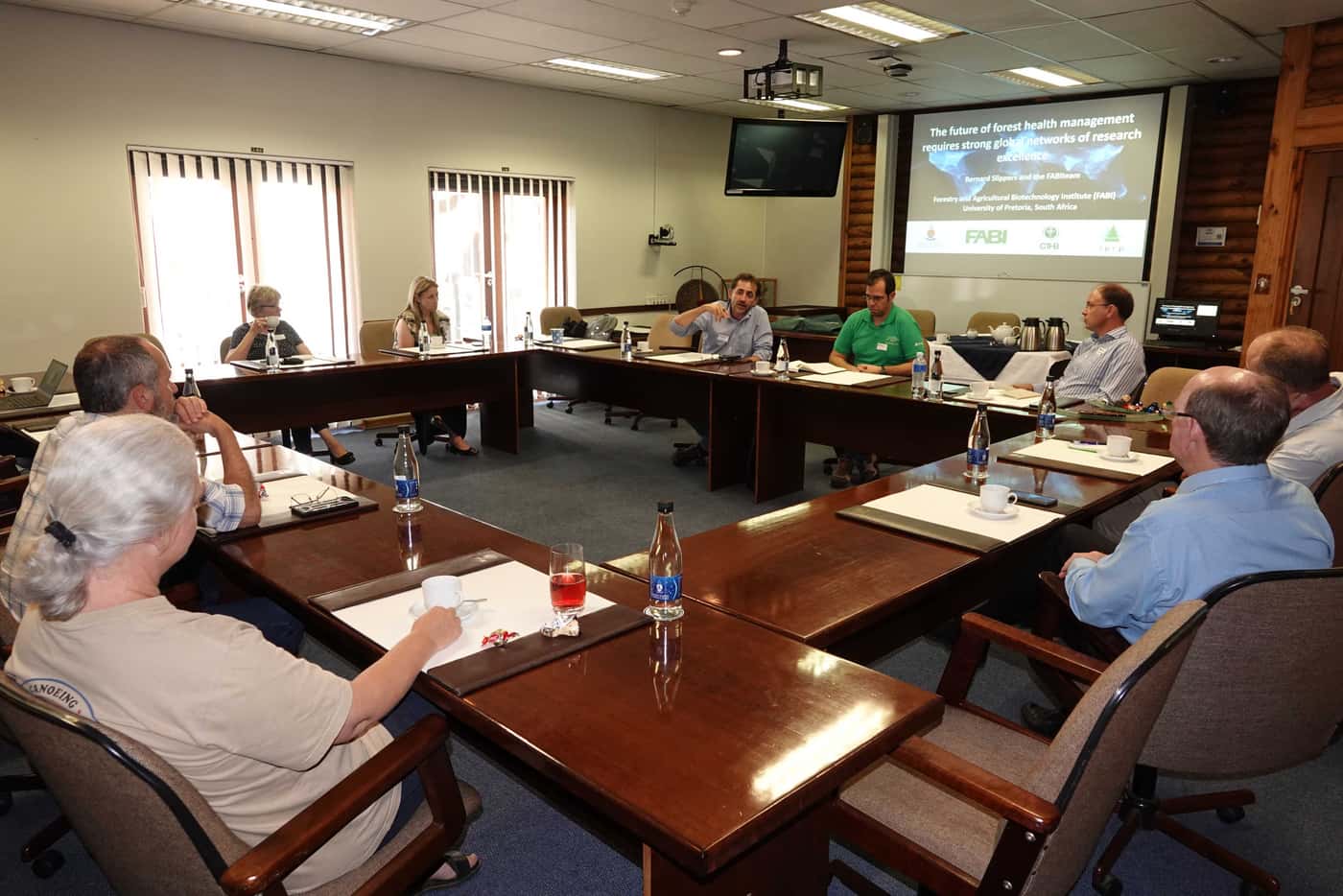 Brazilian forestry researchers visit FABI
