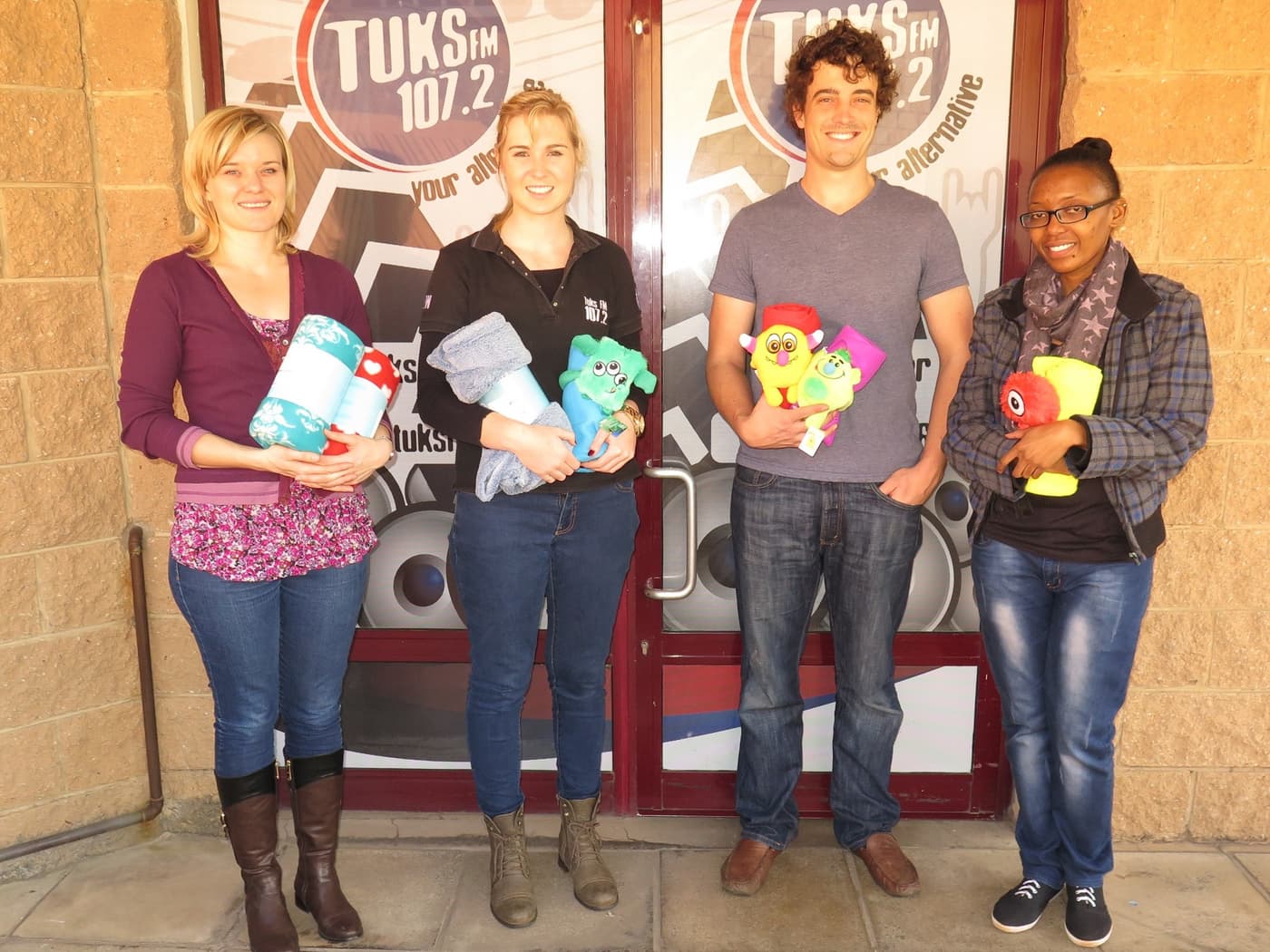 FABI contributes 278 blankets to TuksFM Woolly Winter campaign