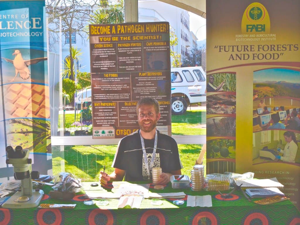 FABI student conducts outreach at Arbor Week Expo
