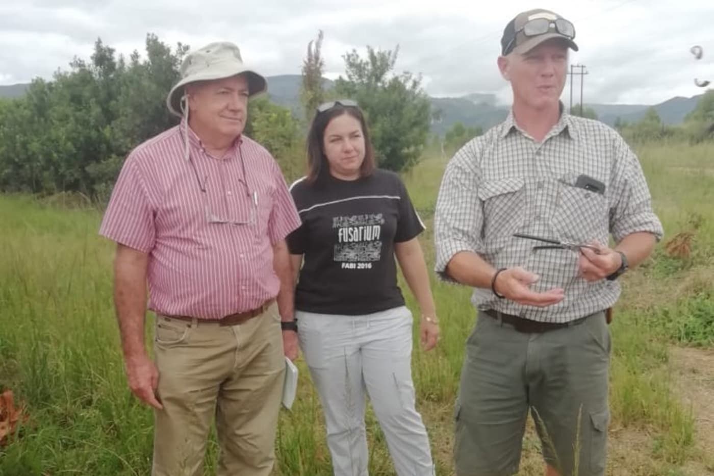 Dr Wayne Hancock visits the Macadamia Protection Programme and presents a special seminar at FABI
