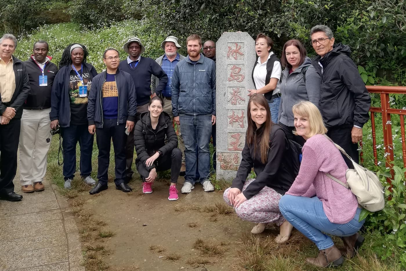 FABI researchers attend the International Macadamia R&D Conference in China